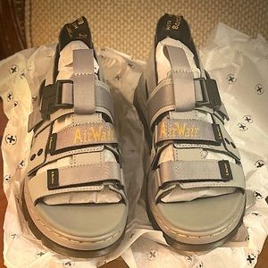 Dr. Martens Air Wair Pearson